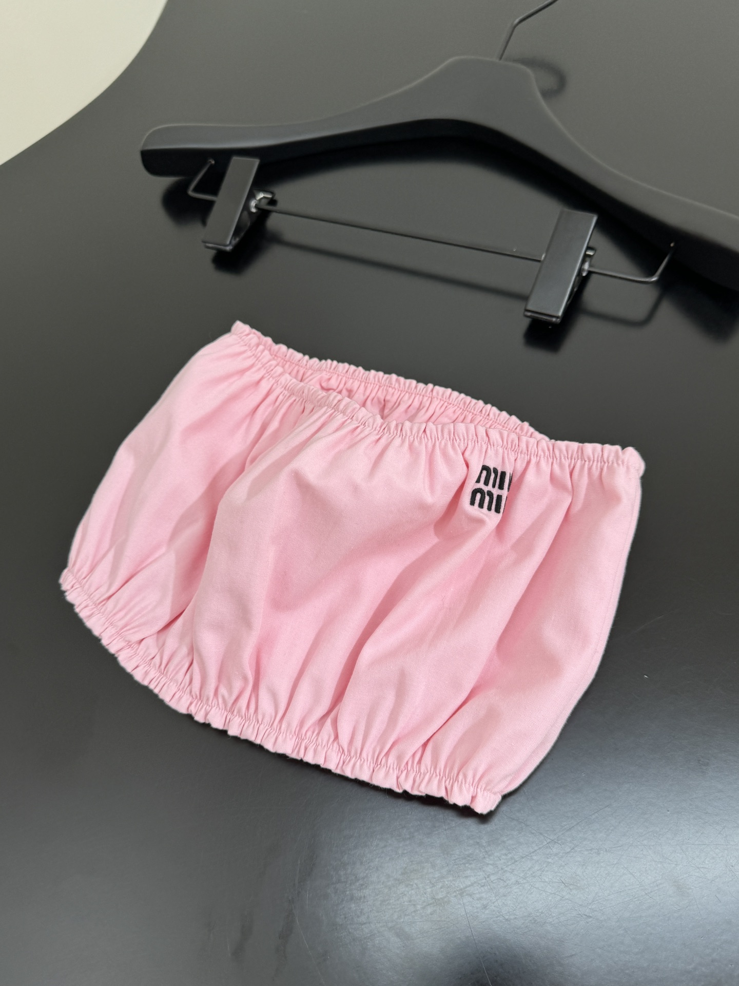 Stylish Loose Cherry Pollen Silk Dress with Brand Embroidery – Sakura House Collection. - 图片 6