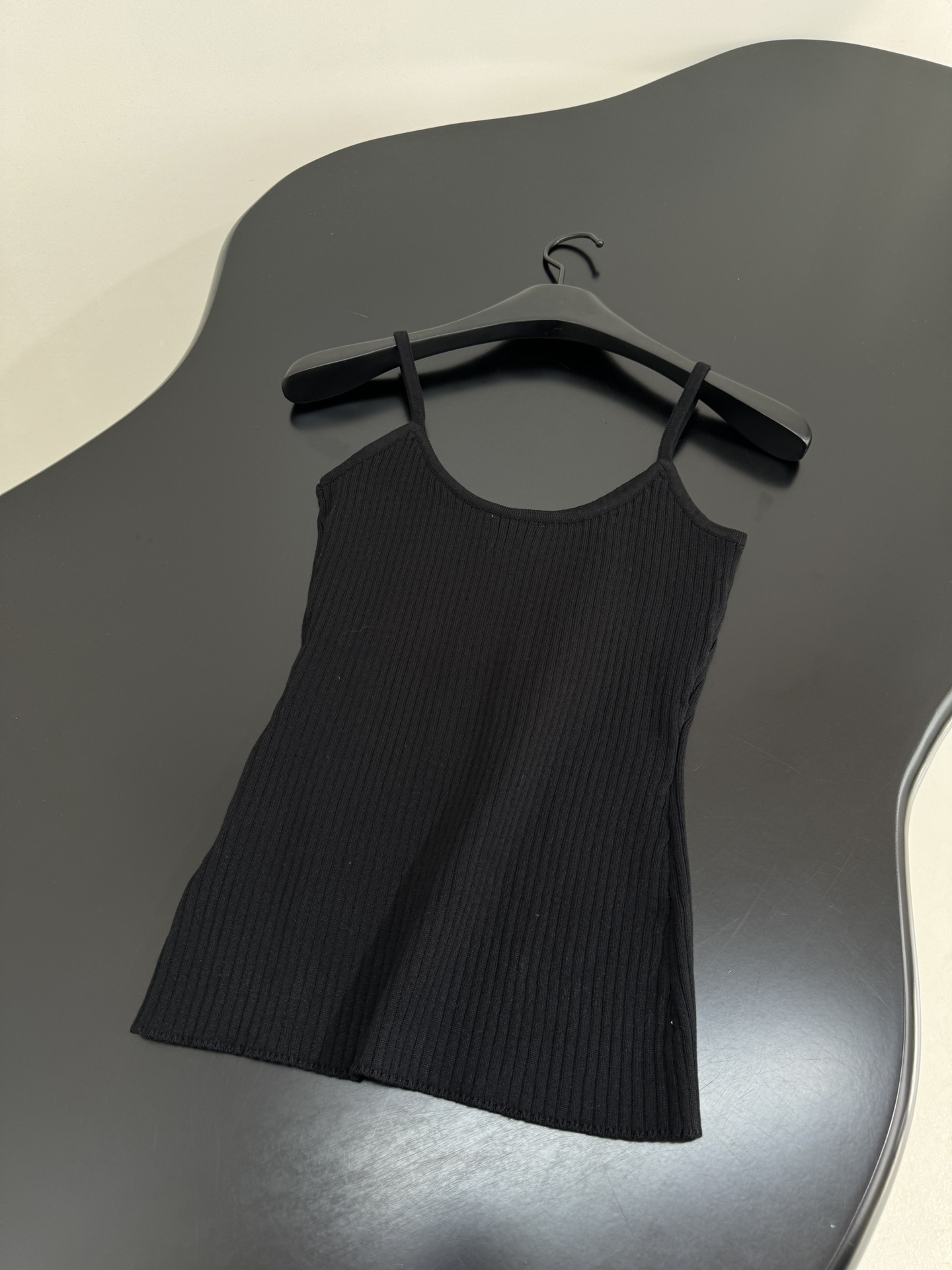 Courrege Suit: Original Hardcore Design with New Cotton Knit Vest and Logo Embroidery - 图片 9