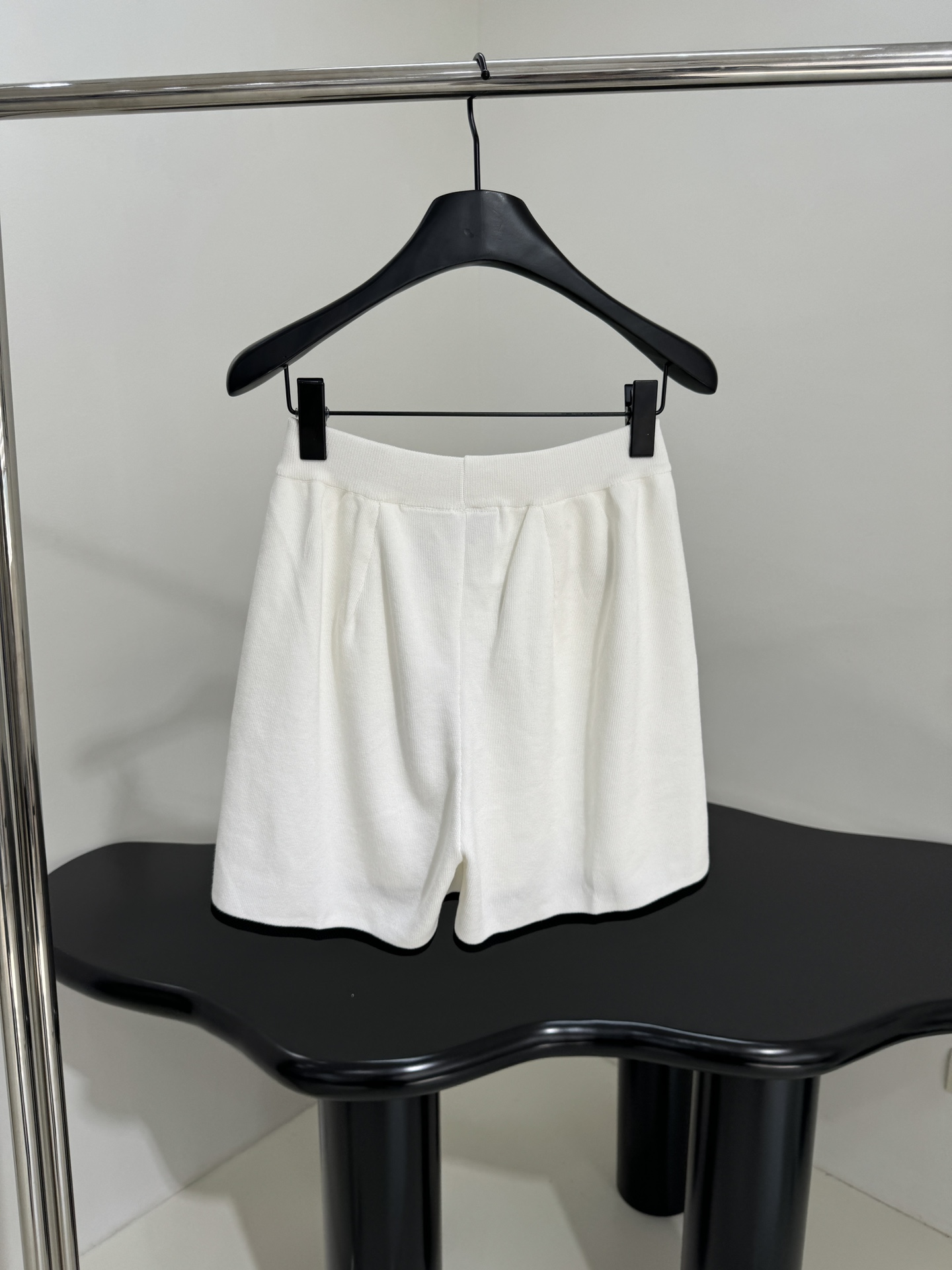 P529 Women’s Cotton Suit with Logo Embroidery and Loose Fit - 图片 3