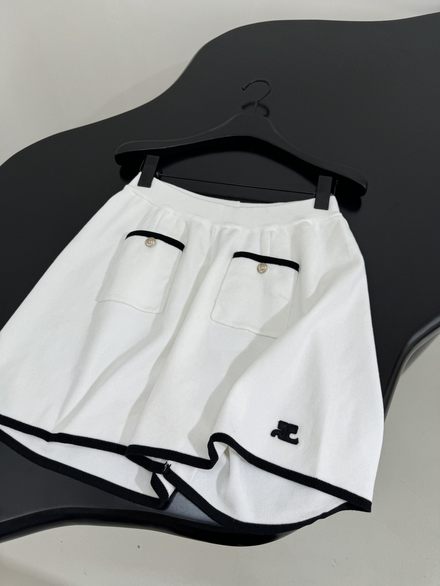 P529 Women’s Cotton Suit with Logo Embroidery and Loose Fit - 图片 7