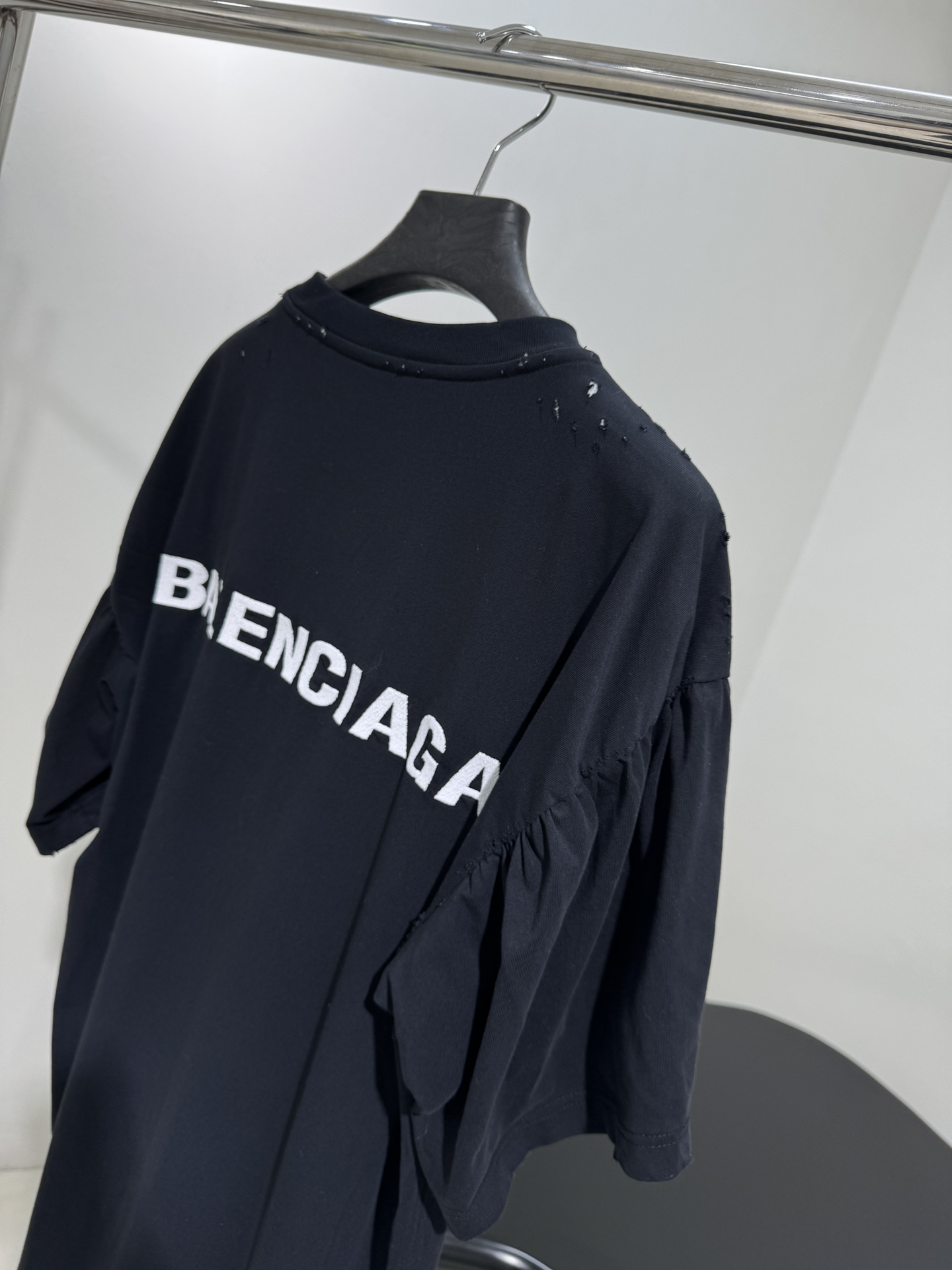 New Balenciaga Spring T-Shirts: Retro Design, Gender-Neutral, Black, Sm L Size - 图片 4