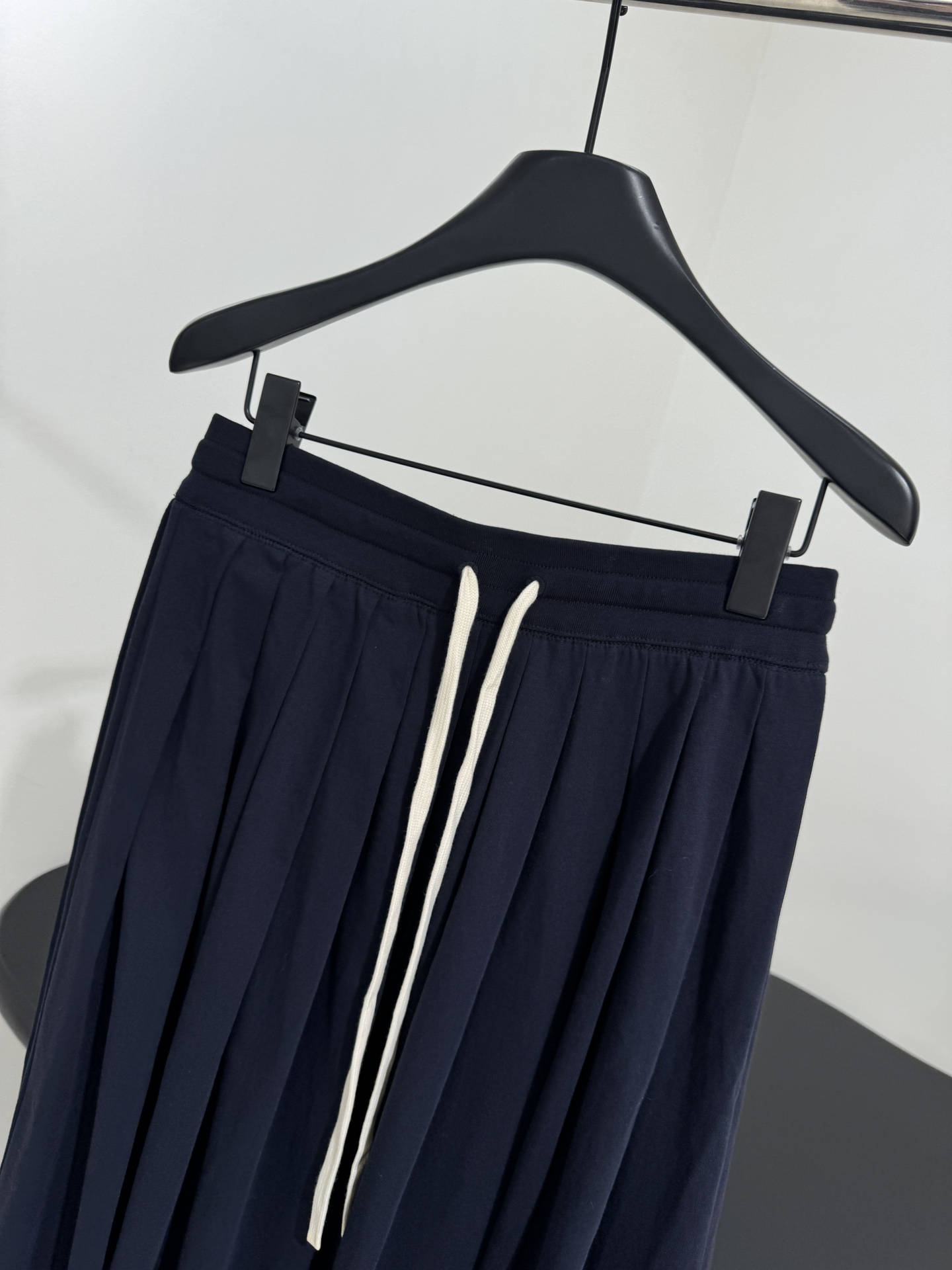 Miu Miu Pleated Navy Knit Midi Skirt with Embroidered Logo 3 i1753870950 7144 6