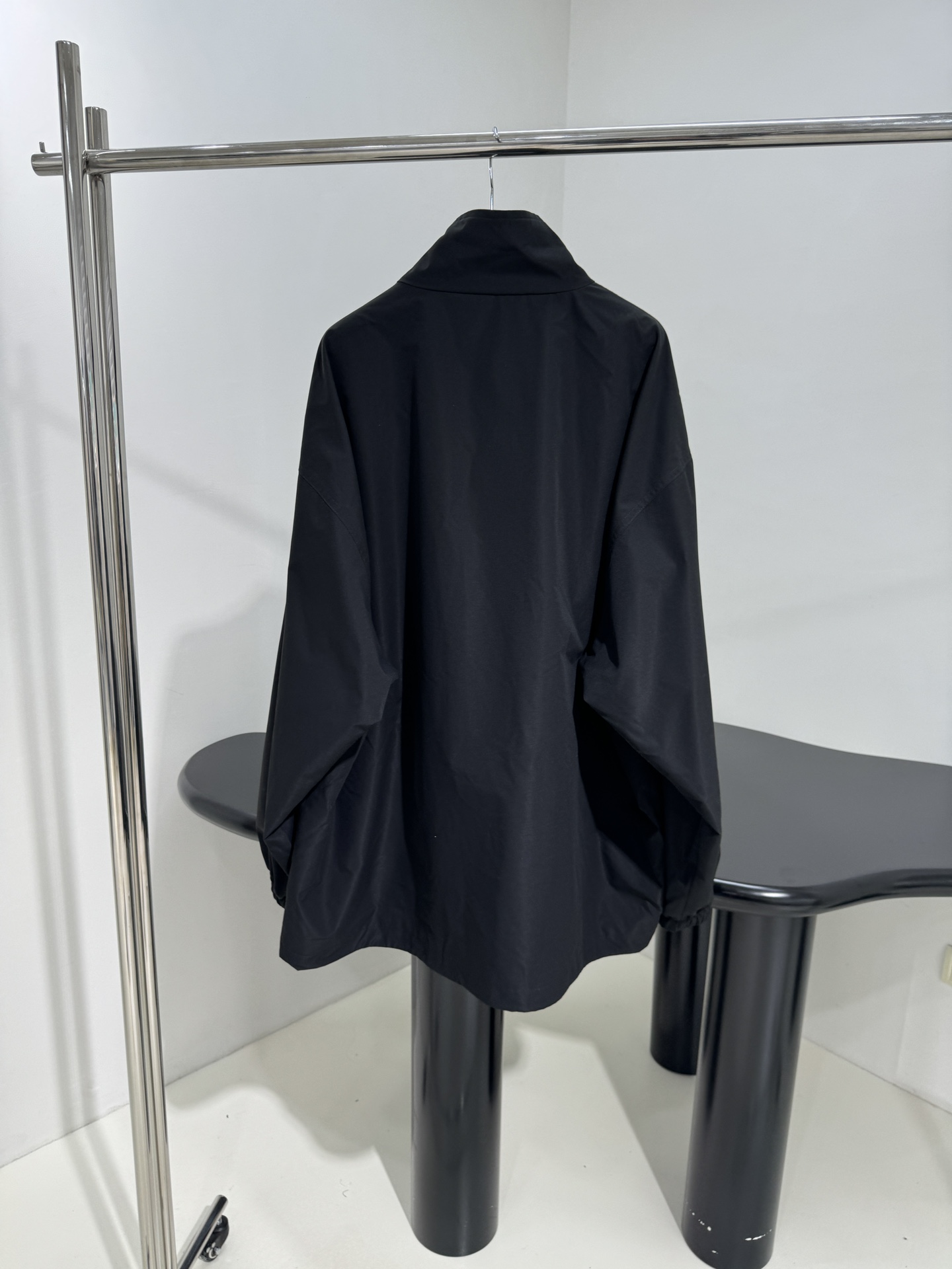 Balenciaga Basketball Series Baggy Sports Jacket: Feminine Suit with Embroidered Art - 图片 3