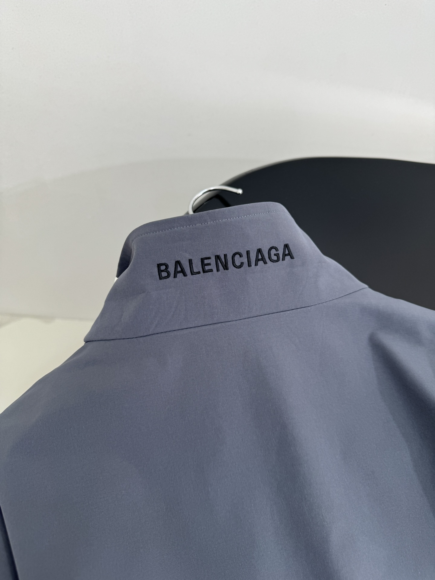 Balenciaga Tracksuit: Original Hardcore Female Suit with Embroidered Logo and Double-Headed Zipper - 图片 8