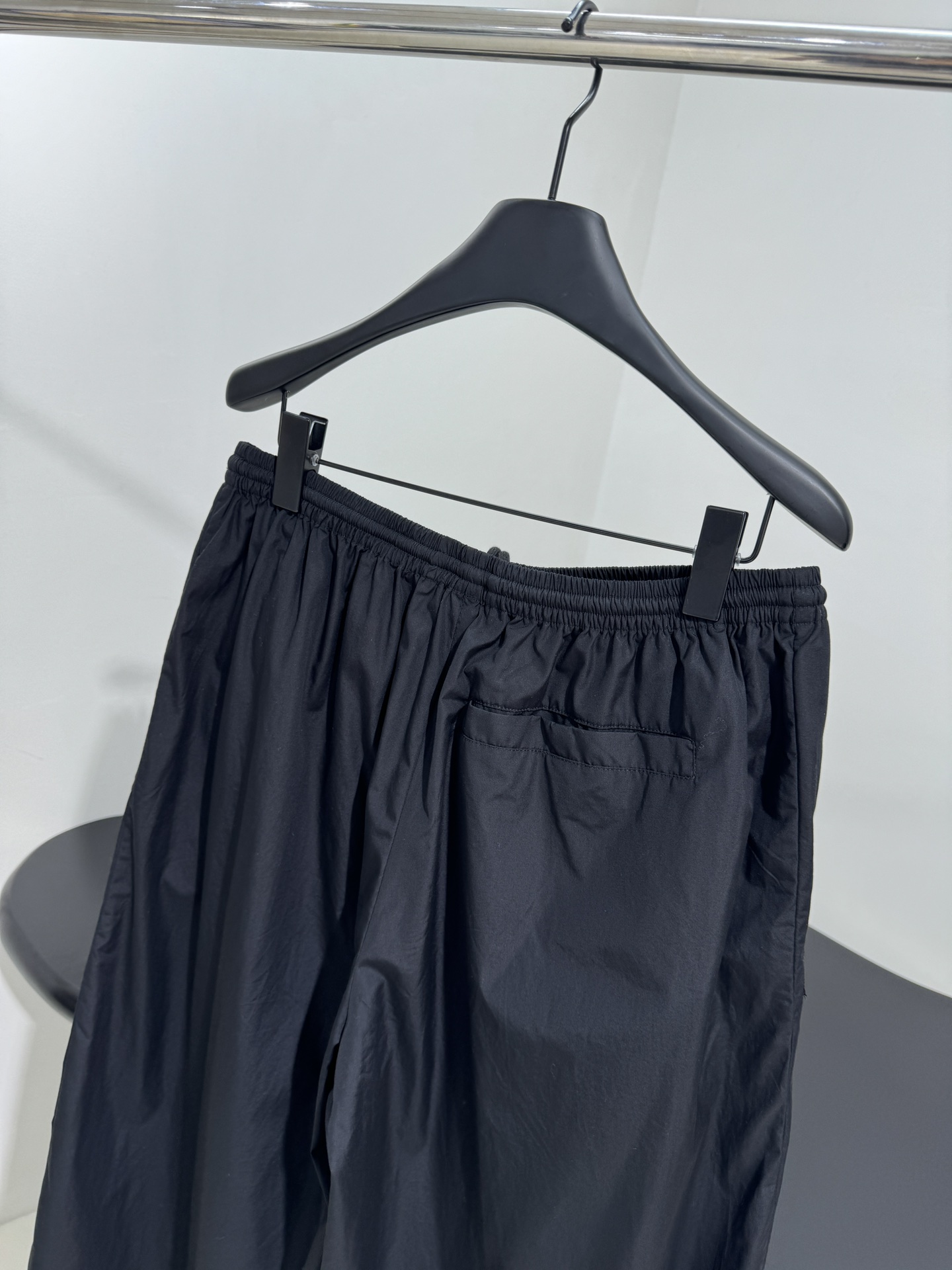“Technology and Cotton Women’s Suit with Loose Fit for Exercise and Gender Equality” - 图片 4
