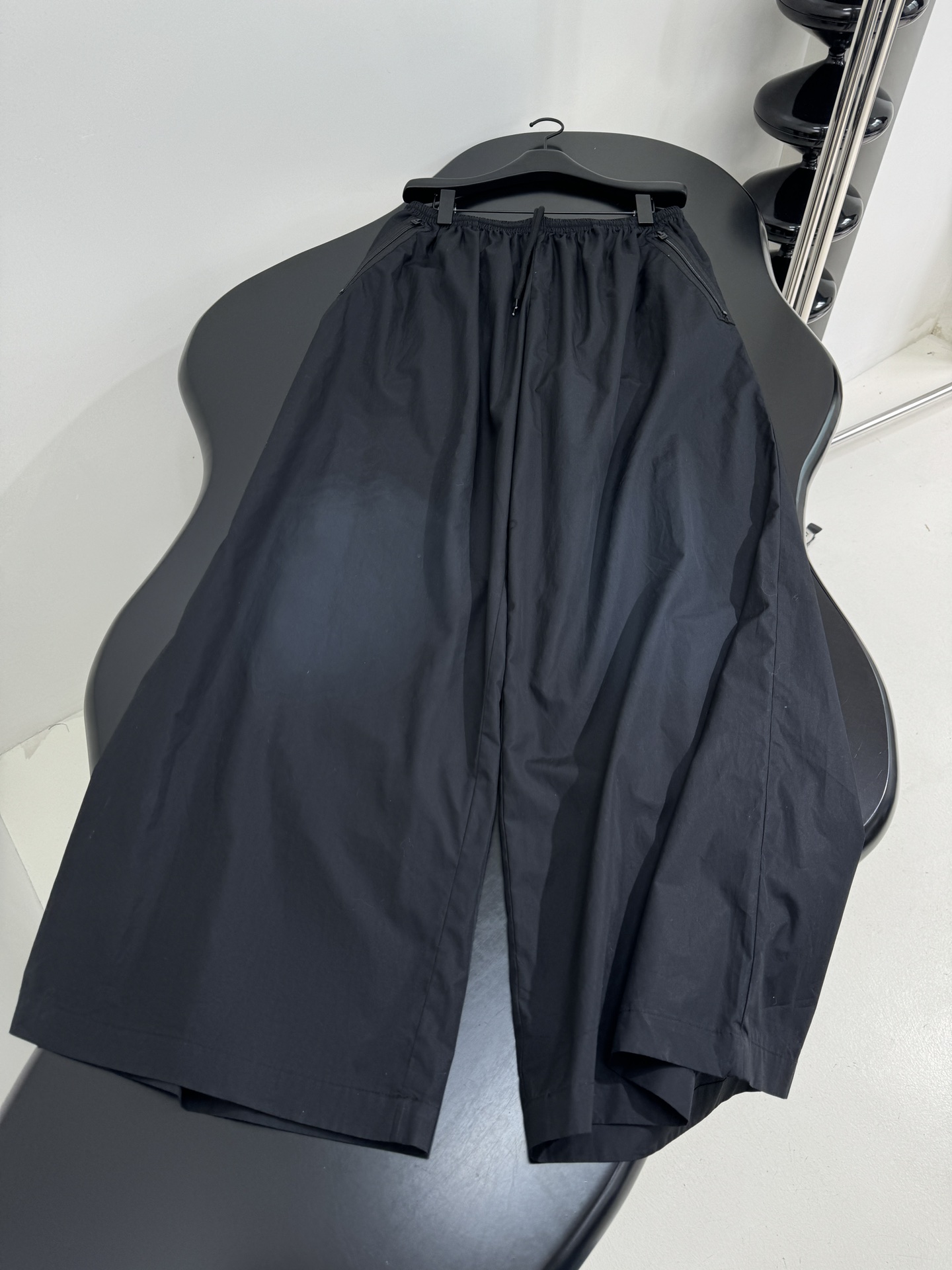“Technology and Cotton Women’s Suit with Loose Fit for Exercise and Gender Equality” - 图片 5