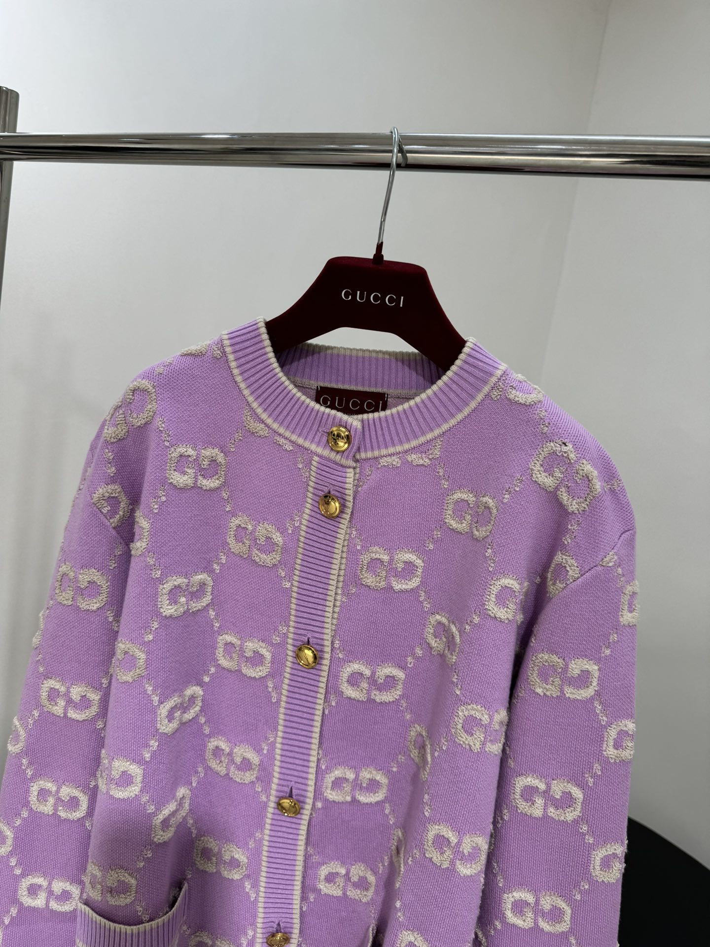 Gucci Wool Jacquard Cardigan with Interlocking G Embroidery 3 i1760604701 6958 0