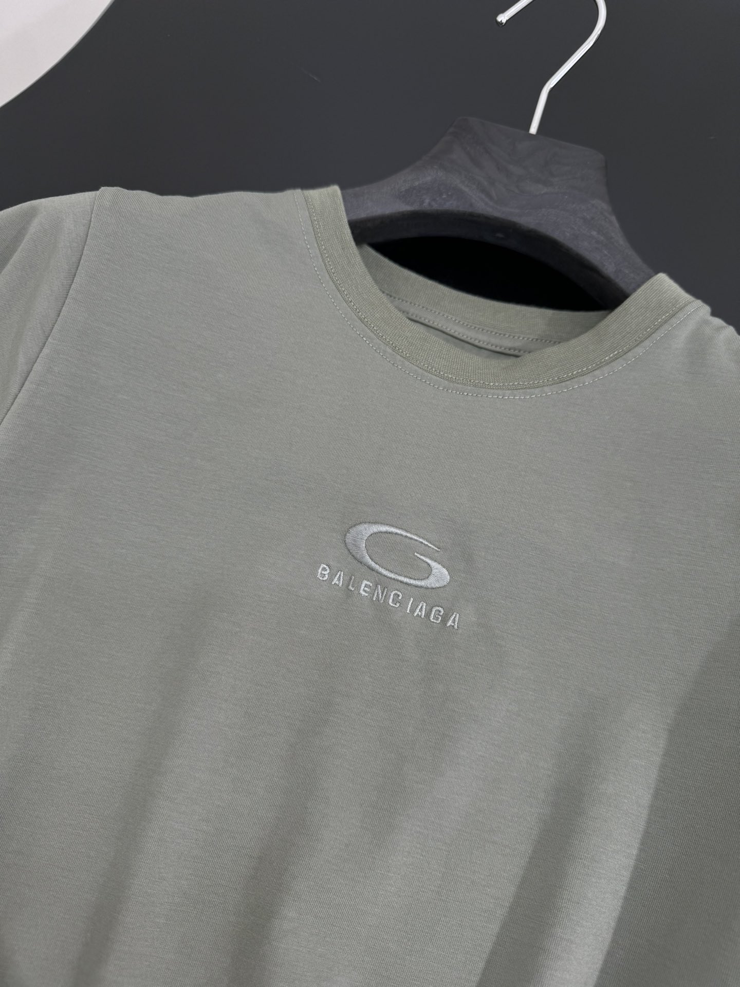Balenciaga Loop Sports Icon Slim Fit T-Shirt - Vintage Grey Green 9 i1760609933 720 3