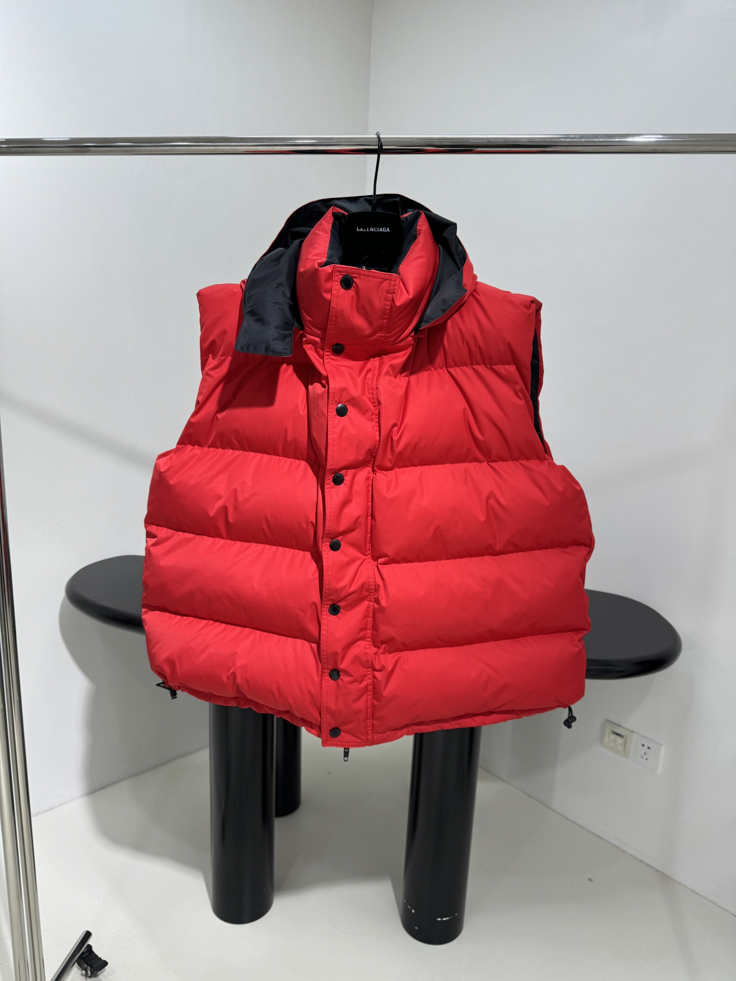 Balenciaga Oversized Loop Sports Icon Reversible Jacket Vest – Black/Red