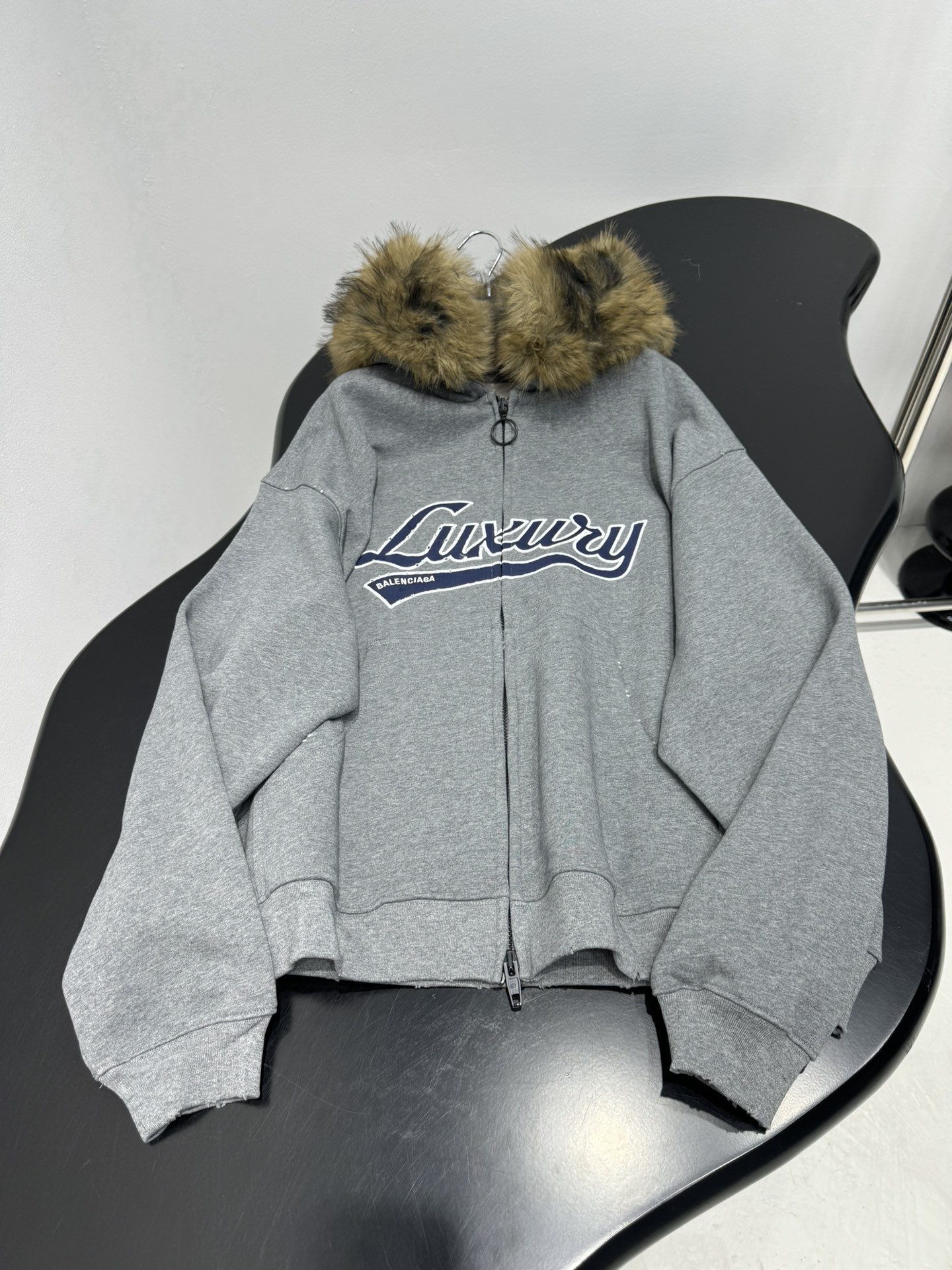 BALENCIAGA Women 𝐵𝑎𝑙𝑒𝑛𝑐𝑖𝑎𝑔* New Arrival LUXURY SCRIPT — photo 4