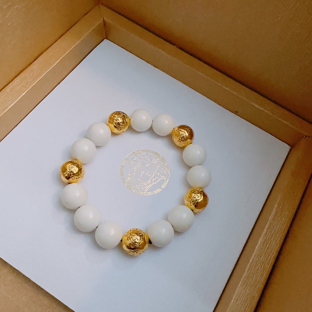 P160   专柜精工版本 范思哲美杜莎玛瑙水晶手链🇷🇼多元素玛瑙泰银风格(大号)手链 权志龙明星同款 复古做旧风 原版复刻 纯手工打造 ~正品开模💝潮流时尚必备 男女均可佩戴 情侣款同款 摇滚朋克泰银风格 复古元素 潮流百搭 官网同款💯