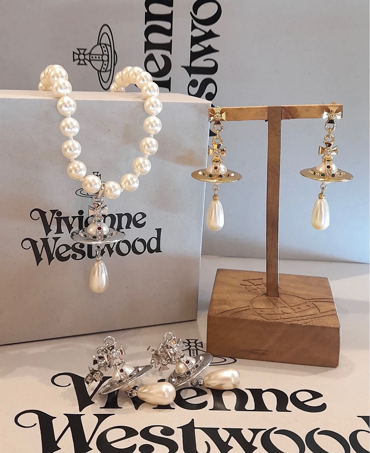 Vivienne Westwood Gioielleria Collane & Ciondoli Ricamo Fashion