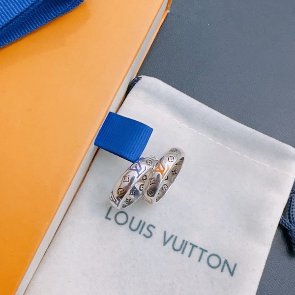 We provide Top Cheap AAA Louis Vuitton Jewelry Ring- Unisex Vintage