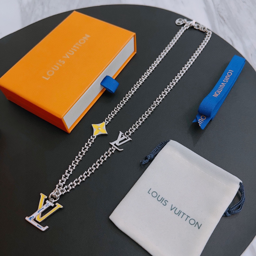 Louis Vuitton Jewelry Necklaces & Pendants Unisex Vintage Chains