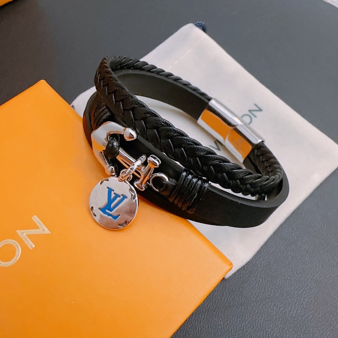 Louis Vuitton Sale
 Jewelry Bracelet Unisex Cowhide Vintage Chains