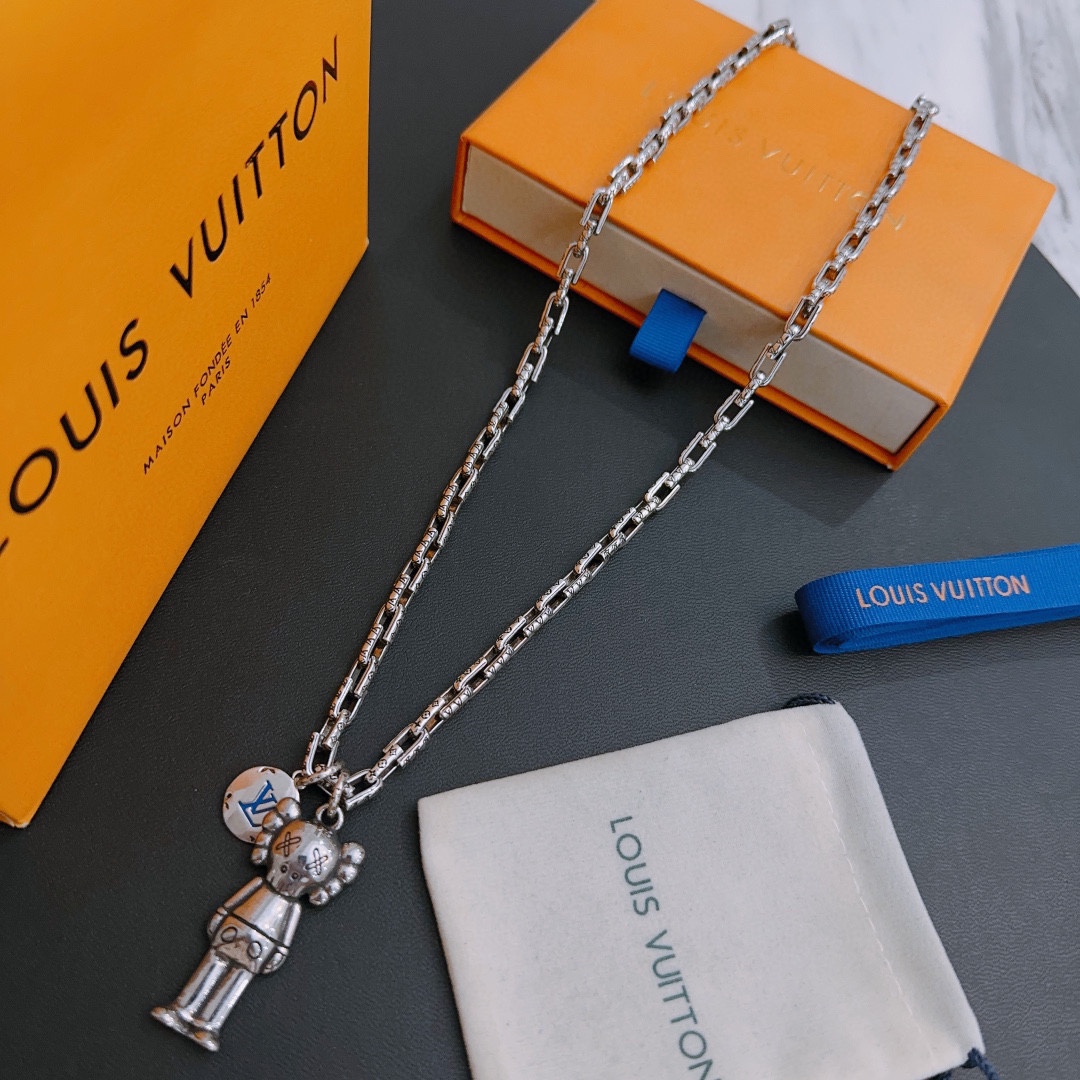 Louis Vuitton Jewelry Necklaces & Pendants Unisex Vintage Chains