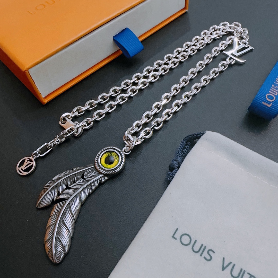 Louis Vuitton Jewelry Necklaces & Pendants Unisex Vintage Chains