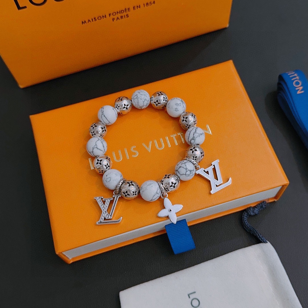 AAAA Customize
 Louis Vuitton Jewelry Bracelet Green Unisex Vintage
