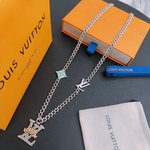 Kopen verkopen
 Louis Vuitton Jewelry Necklaces & Pendants Unisex Vintage Chains