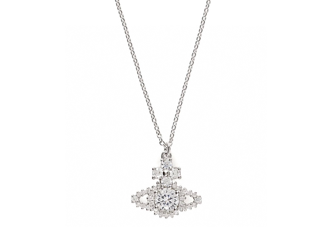 💰110 新品上架】水晶土星项链

【VivienneWestwood】🔥🔥🔥一定要入！太绝美了❗️宝宝，什么是快乐星球，来，这就是快乐星球！绝美限定施华洛奥地利水晶项链！重磅推荐
链长：40+2+2