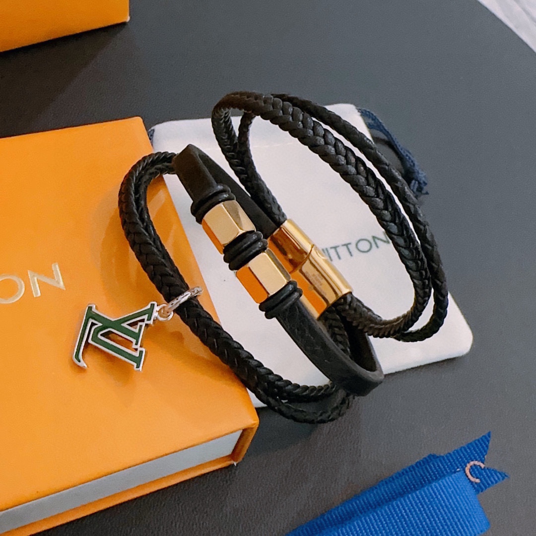 Wat de beste replica -verkopers
 Louis Vuitton Sieraden Armbanden Unisex Koeienhuid Vintage Kettingen
