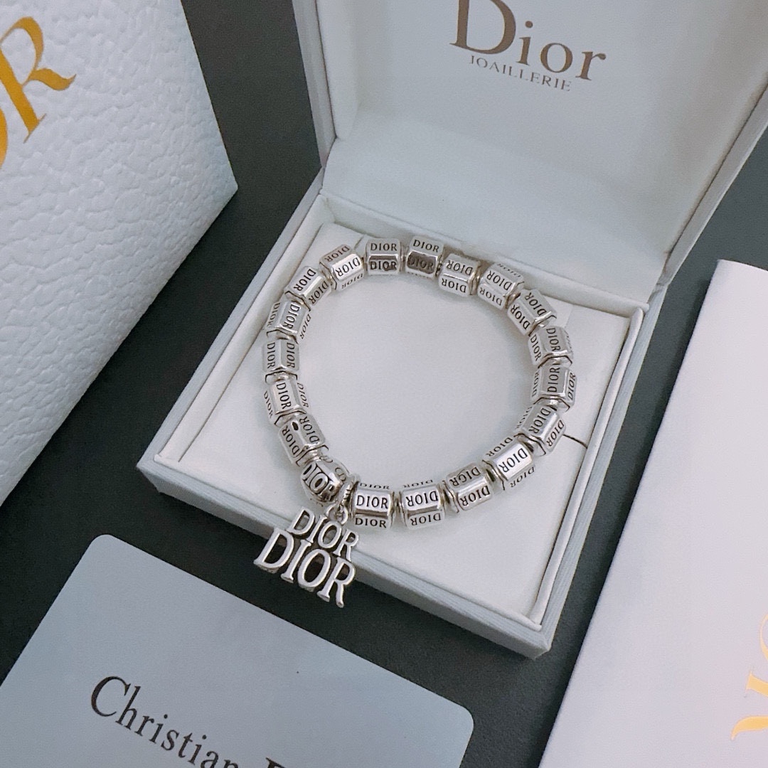 Dior luxury necklace 5