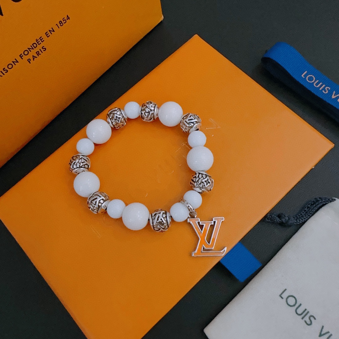 Louis Vuitton Haute Couture Haute Couture Fine Jewelry Necklace Bracelet 5
