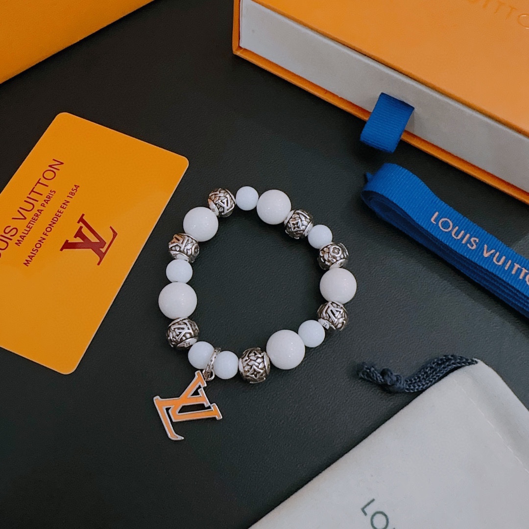 Louis Vuitton Haute Couture Haute Couture Fine Jewelry Necklace Bracelet 2