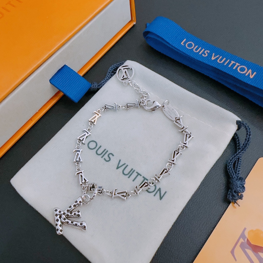 Louis Vuitton Haute Couture Haute Couture Fine Jewelry Necklace Bracelet 2