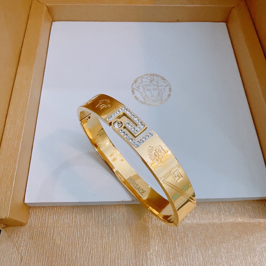 MiniCost Jewelry 3