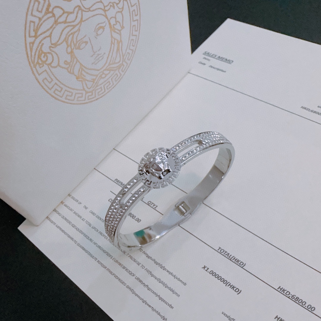 Luxury bracelet diamond