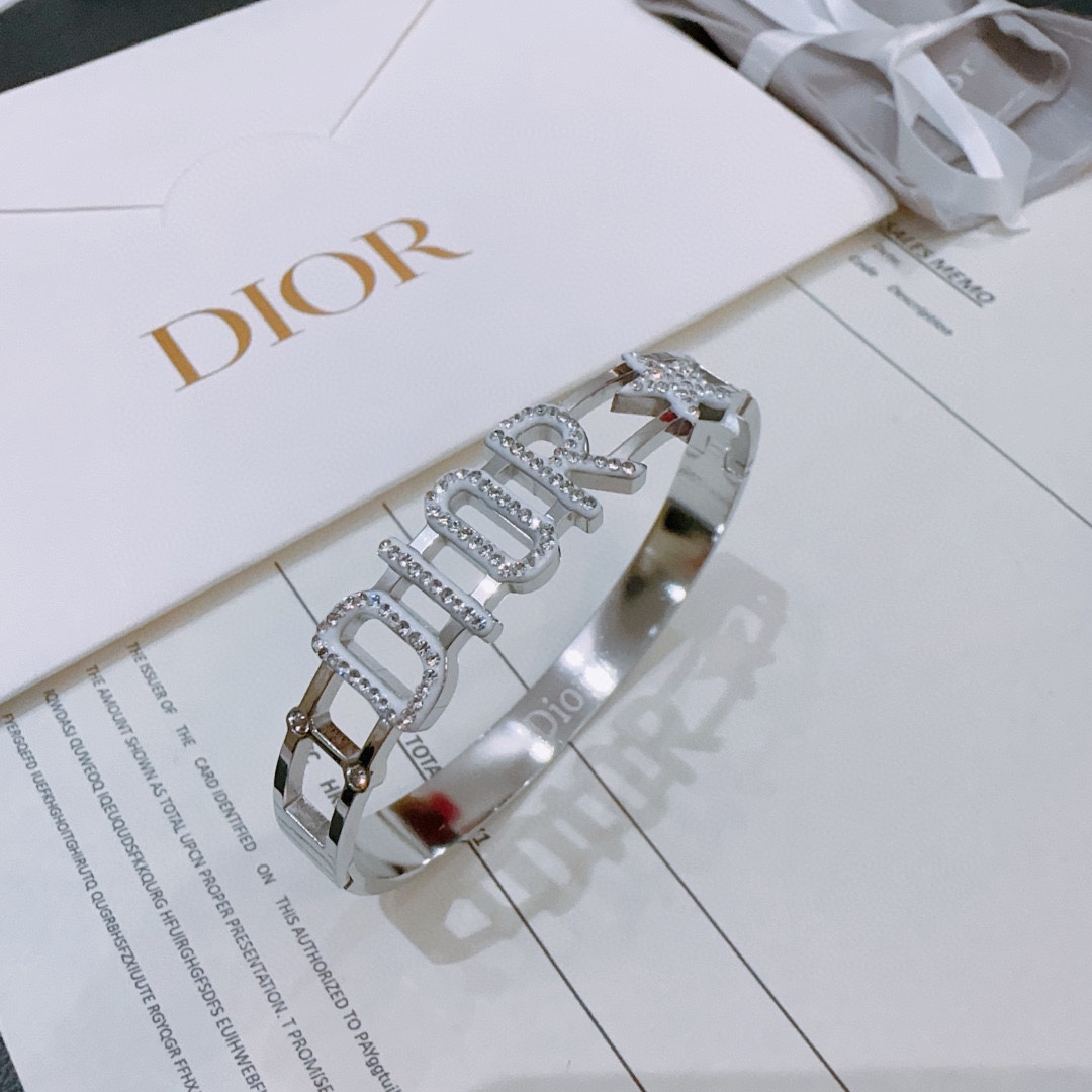 Dior luxury bracelet 4