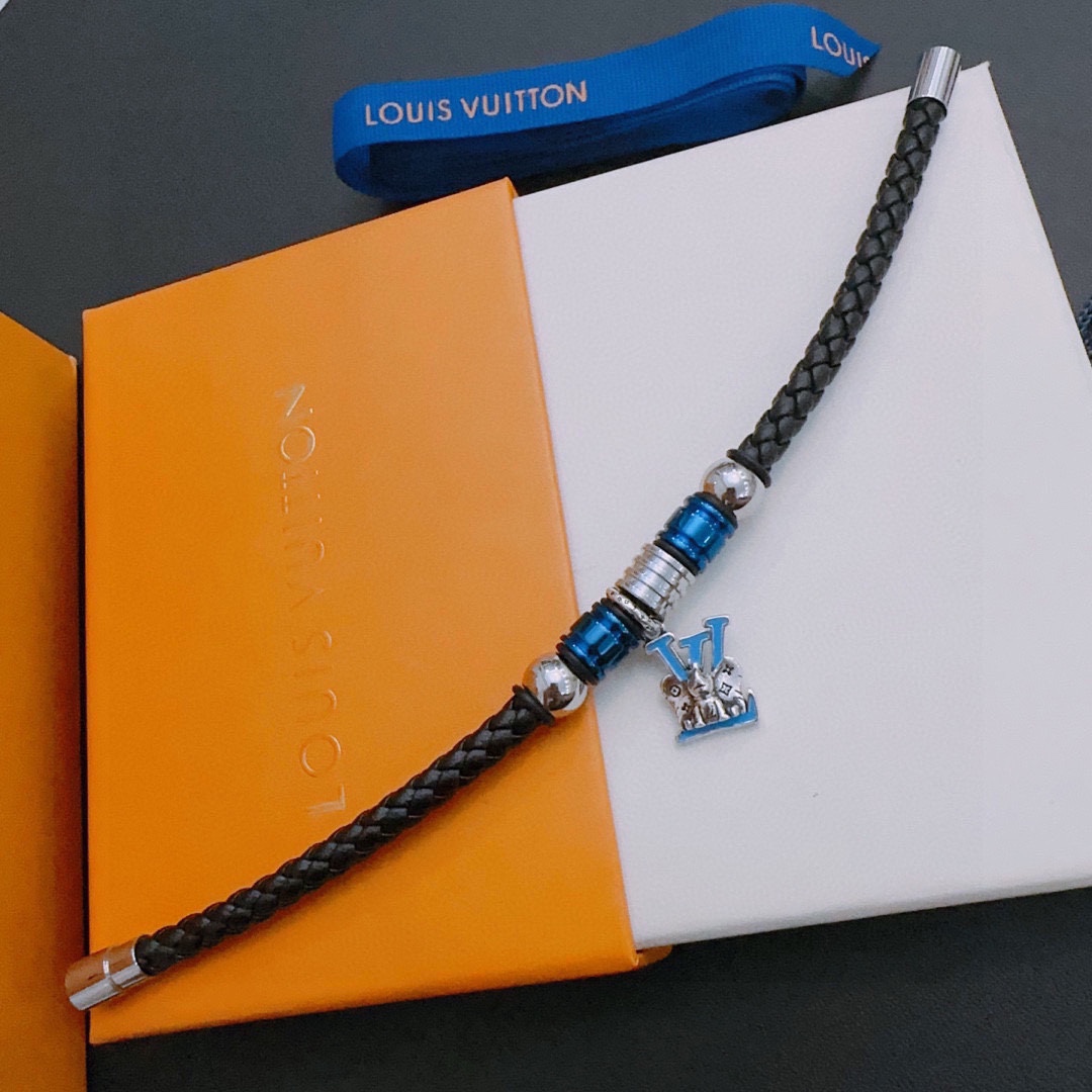 Louis Vuitton luxury bracelet 8