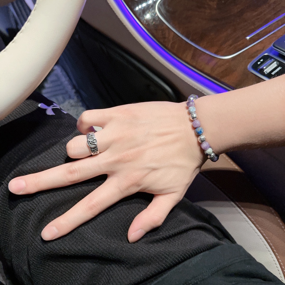 Louis Vuitton luxury bracelet 7