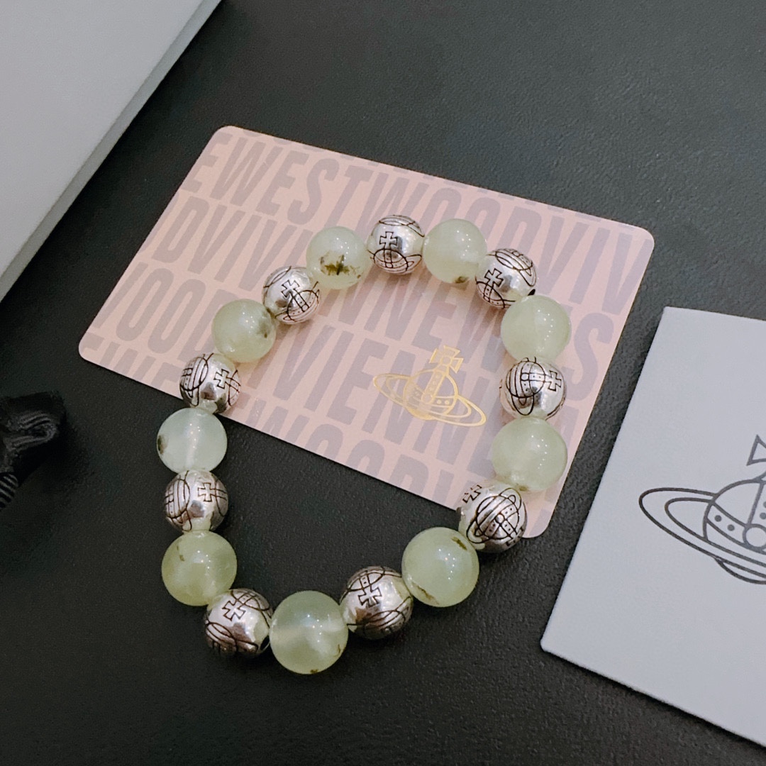 Title: Handmade Western Queen’s Collar Bracelet with Graphite Silver Elements for Men and Women Summary: Unique bracelet with rock punk-tai-style silver design, suitable for both genders, featuring - 图片 2