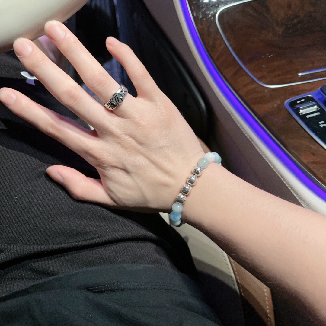 “Handmade Natural Graphite Silver Bracelets for Men and Women: Retro Style with Unique Elements and Design” - 图片 4