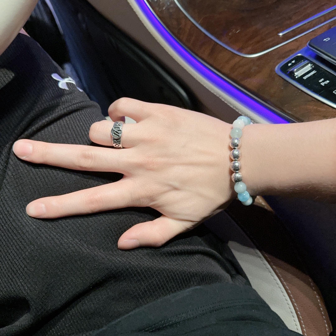 “Handmade Natural Graphite Silver Bracelets for Men and Women: Retro Style with Unique Elements and Design” - 图片 7