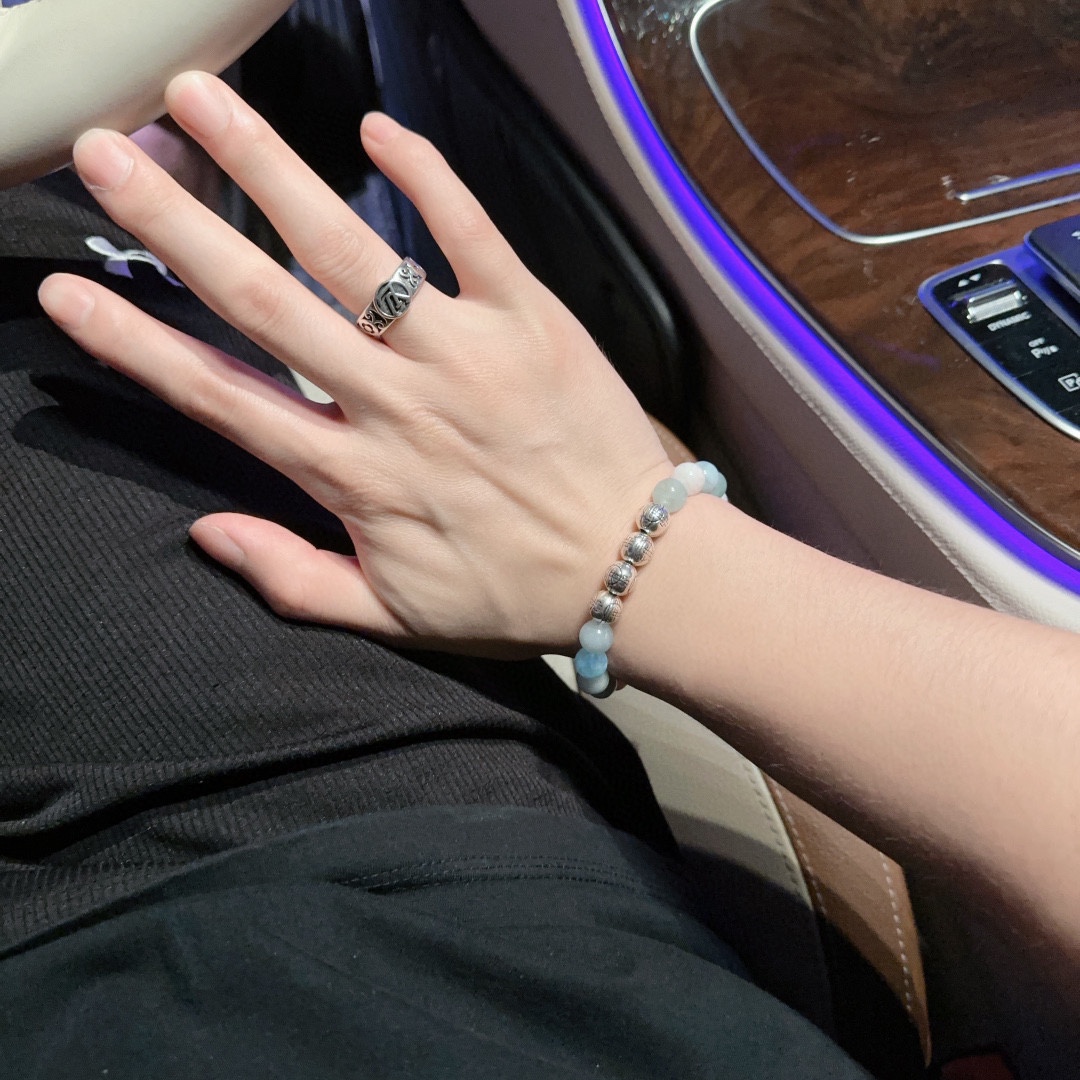 “Handmade Natural Graphite Silver Bracelets for Men and Women: Retro Style with Unique Elements and Design” - 图片 9
