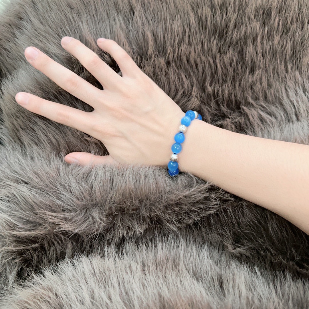 “Western Style Handmade Silver Bracelets with Cat-Eye Design and Unique Elements” - 图片 4