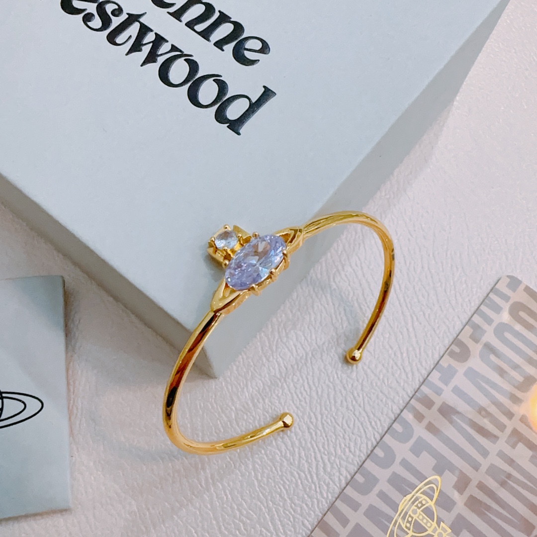 Vivienne Westwood Big Saturn Bracelet: British Punk Fashion Icon, High Quality Design - 图片 1