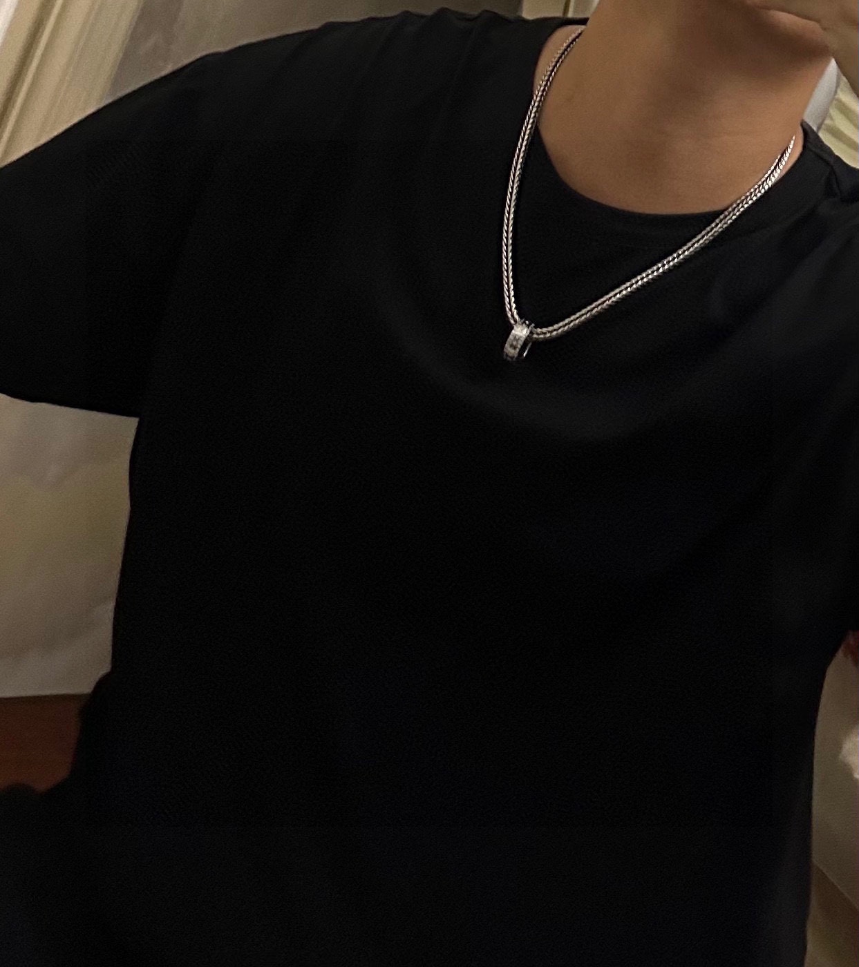 Louis Vuitton luxury necklace 9