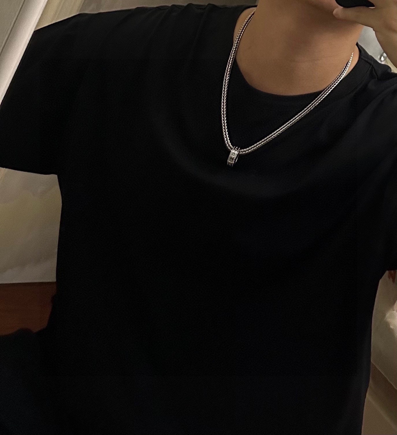 Louis Vuitton luxury necklace 7