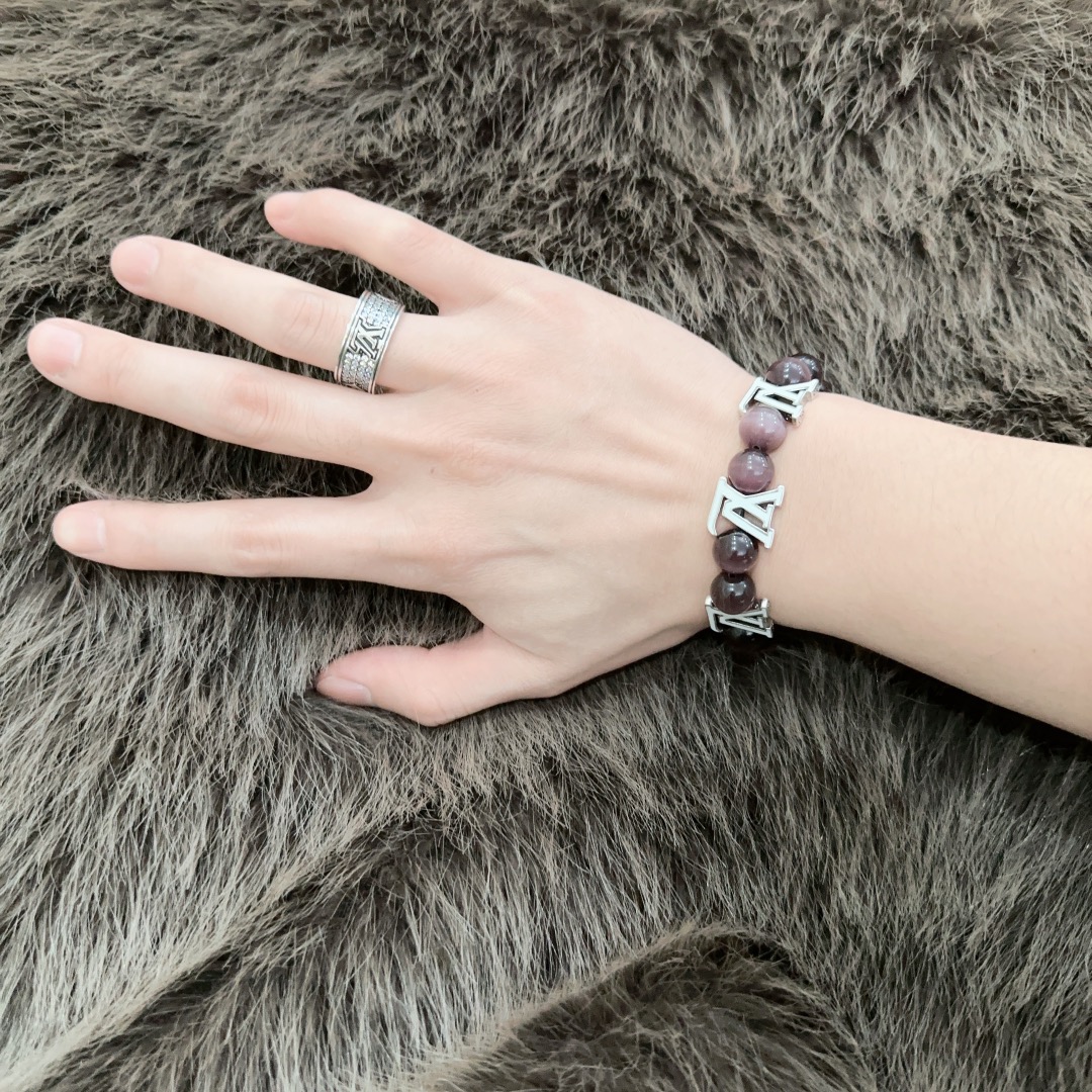 Louis Vuitton luxury bracelet 9