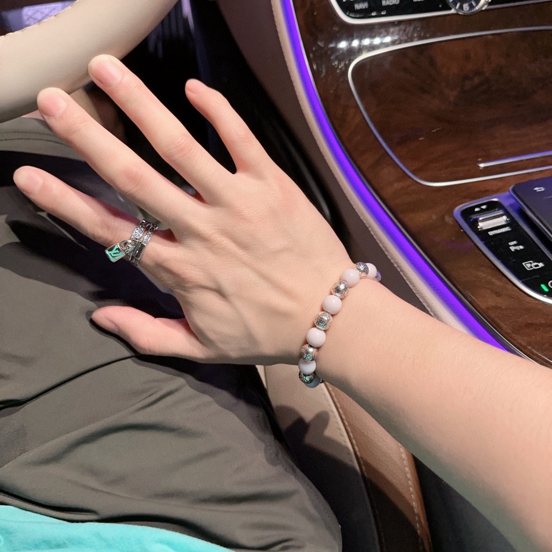 “Western Style Multi-Element Manautai Silver Bracelets: Stars, Retrospects, Originals – Handcrafted Zero Designs” - 图片 4
