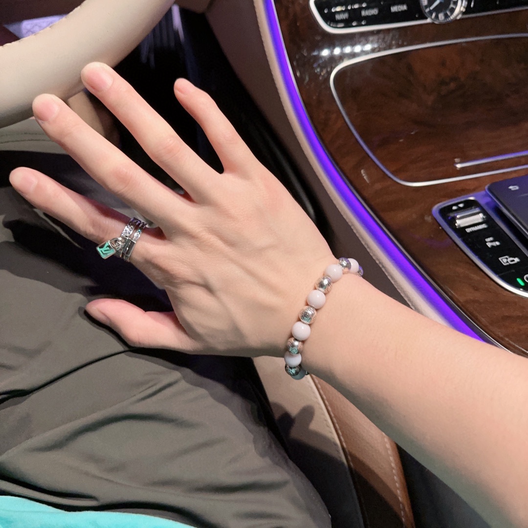 “Western Style Multi-Element Manautai Silver Bracelets: Stars, Retrospects, Originals – Handcrafted Zero Designs” - 图片 7