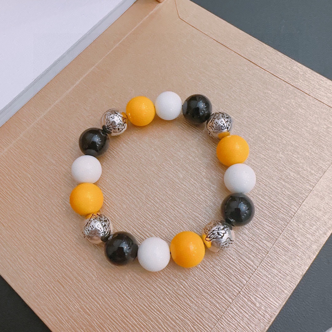 Fashionable Unisex Bracelets with Unique Design Elements for Modern Style Seekers - 图片 2