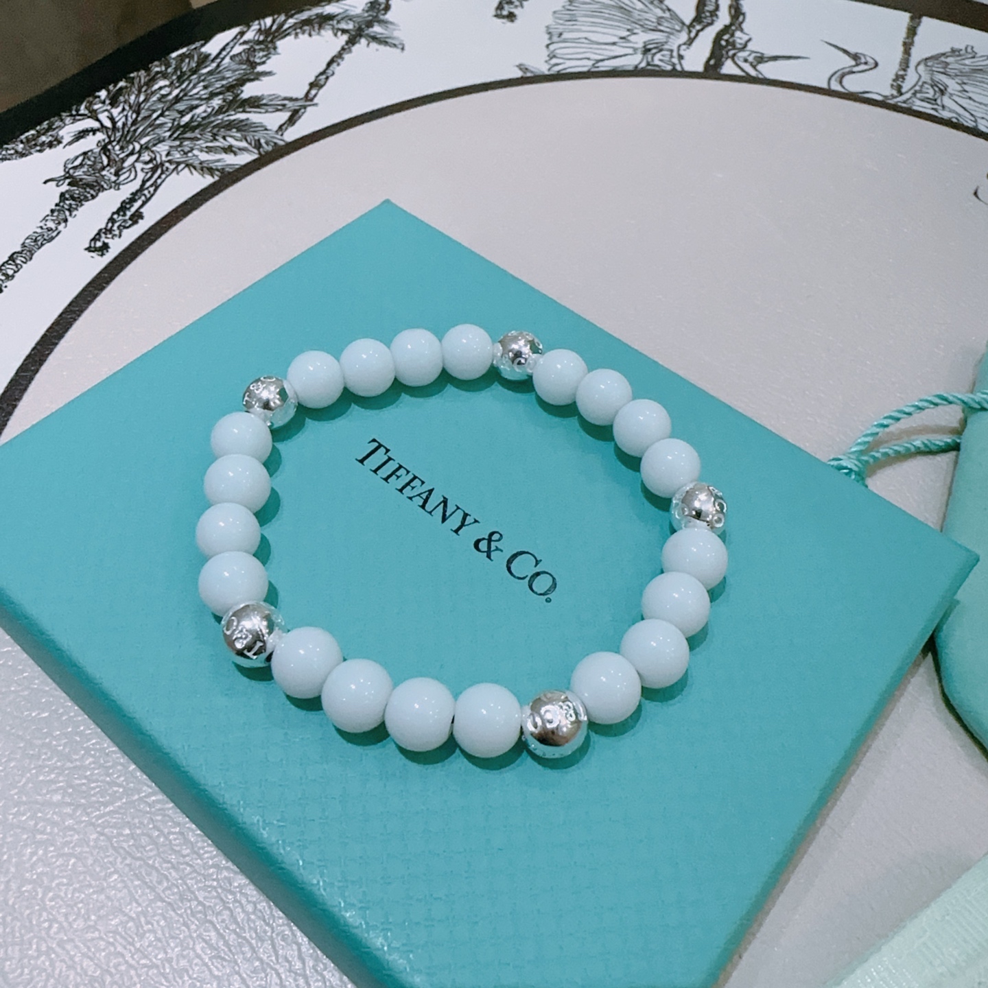 NO:108994,Genuine new Tiffany bracelet TIFFNY&CO. Counter Seiko Version Multi-element agate silver style bracelet The same style as the stars Retro and old style Original reproduction Pure handmade Genuine opening fashion essentials for both men and women Can wear Couple style The same style Rock Punk silver style Trendy and versatile Official website, the same style, jewelry boutique, tiffany, bracelet19860909正品新款蒂芙尼手链 TIFFNY&CO. 专柜精工版本 多元素玛瑙银风格手链 明星同款 复古做旧风 原版复刻 纯手工打造 正品开模潮流时尚必备 男女均可佩戴 情侣款同款 摇滚朋克银风格 潮流百搭 官网同款,饰品精品,tiffany,bracelet,Jewelry