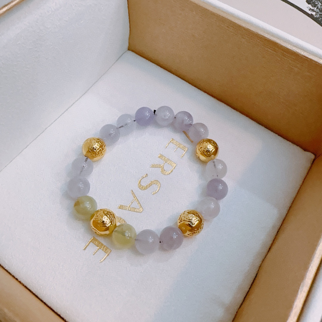 NO:109564,The counter precision version Versace Medusa Agate Crystal Bracelet Multi-element Agate Thai Silver Style Bracelet G-Dragon Stars Same Style Retro Aging Style Original Replica Pure Handmade ~ Genuine Model Opening Fashion Essentials Can Be Wearable for Men and Women Couple Style Rock Punk Thai Silver Style Retro Elements Trendy and Versatile Official Website Same Style, Jewelry Boutique, Versace, Bracelet19860909专柜精工版本 范思哲美杜莎玛瑙水晶手链多元素玛瑙泰银风格手链 权志龙明星同款 复古做旧风 原版复刻 纯手工打造 ～正品开模潮流时尚必备 男女均可佩戴 情侣款同款 摇滚朋克泰银风格 复古元素 潮流百搭 官网同款,饰品精品,versace,bracelet,Jewelry