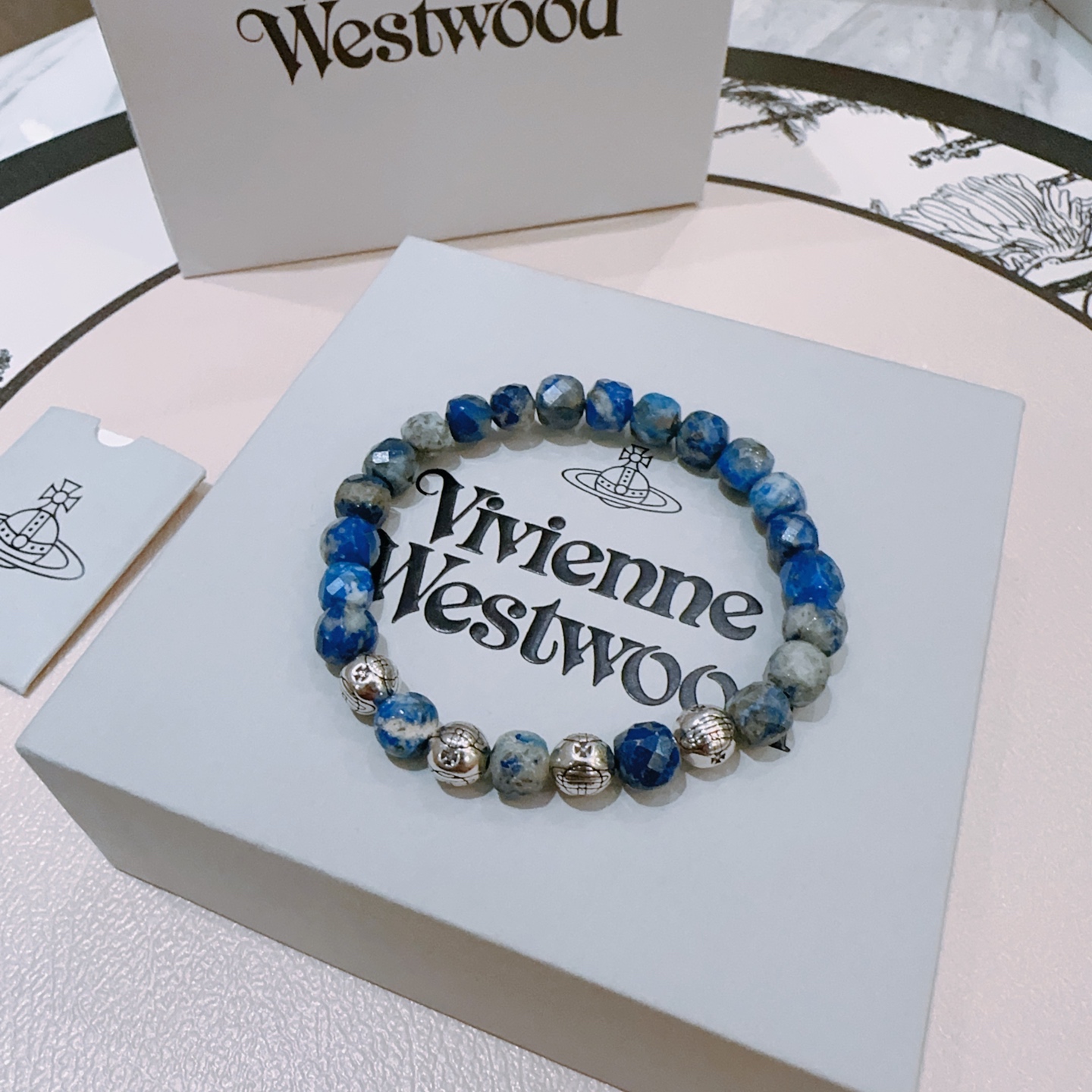 NO:109333,Genuine new Queen Mother Bracelet Seiko Version Multi-element agate-Tai Silver Style Bracelet The same style as the stars Retro and old style Original reproduction Pure handmade Genuine model opening trend and fashion essential for both men and women Can wear Couple model the same style Rock Punk Thai Silver Style Retro elements Trendy and versatile Official website same style, jewelry quality, bracelet19860909正品新款西太后手链精工版本 多元素玛瑙泰银风格手链 明星同款 复古做旧风 原版复刻 纯手工打造 正品开模潮流时尚必备 男女均可佩戴 情侣款同款 摇滚朋克泰银风格 复古元素 潮流百搭 官网同款,饰品精品,bracelet,Jewelry