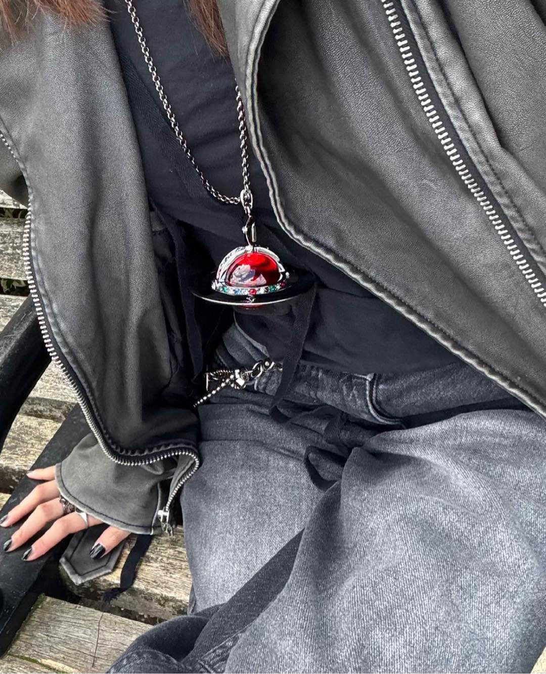 Vivienne Westwood 𝐕𝐢𝐯𝐢𝐞𝐧𝐧𝐞 𝐖𝐞𝐬𝐭𝐰𝐨𝐨𝐝